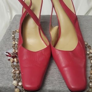 Extra R988 - 11.15.23 Shoes ... Karen Scott